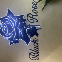 Salon black rose